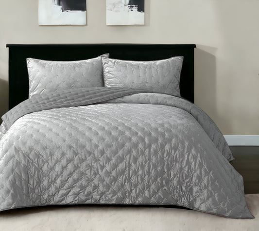 Silver King Polyester 220 Thread Count Washable Down Comforter Set